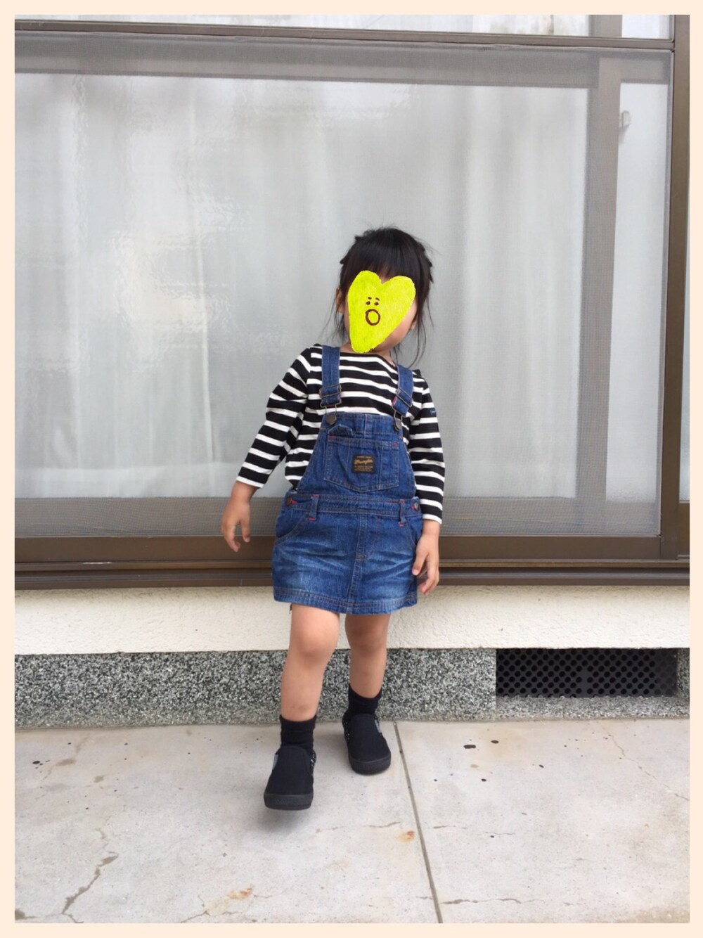 「キッズコーデ」｜「CIAOPANIC TYPYのアイテム（Tシャツ/カットソー、ブラック系）」を使った、satohiさん（キッズ・80cm）の春コーディネートの1枚目の写真