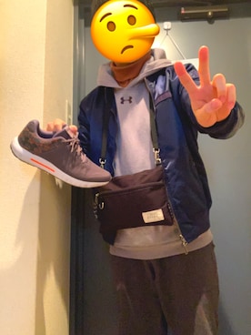 「URBAN RESEARCH（アーバンリサーチ）のアイテム（MA-1）」を使った、TomoKiMaさん（メンズ・166cm）の冬コーディネート
