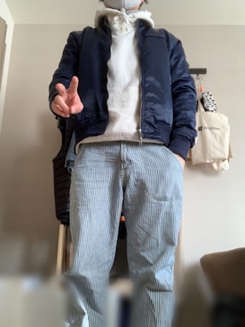 「URBAN RESEARCH（アーバンリサーチ）のアイテム（MA-1）」を使った、TomoKiMaさん（メンズ・166cm）の冬コーディネート