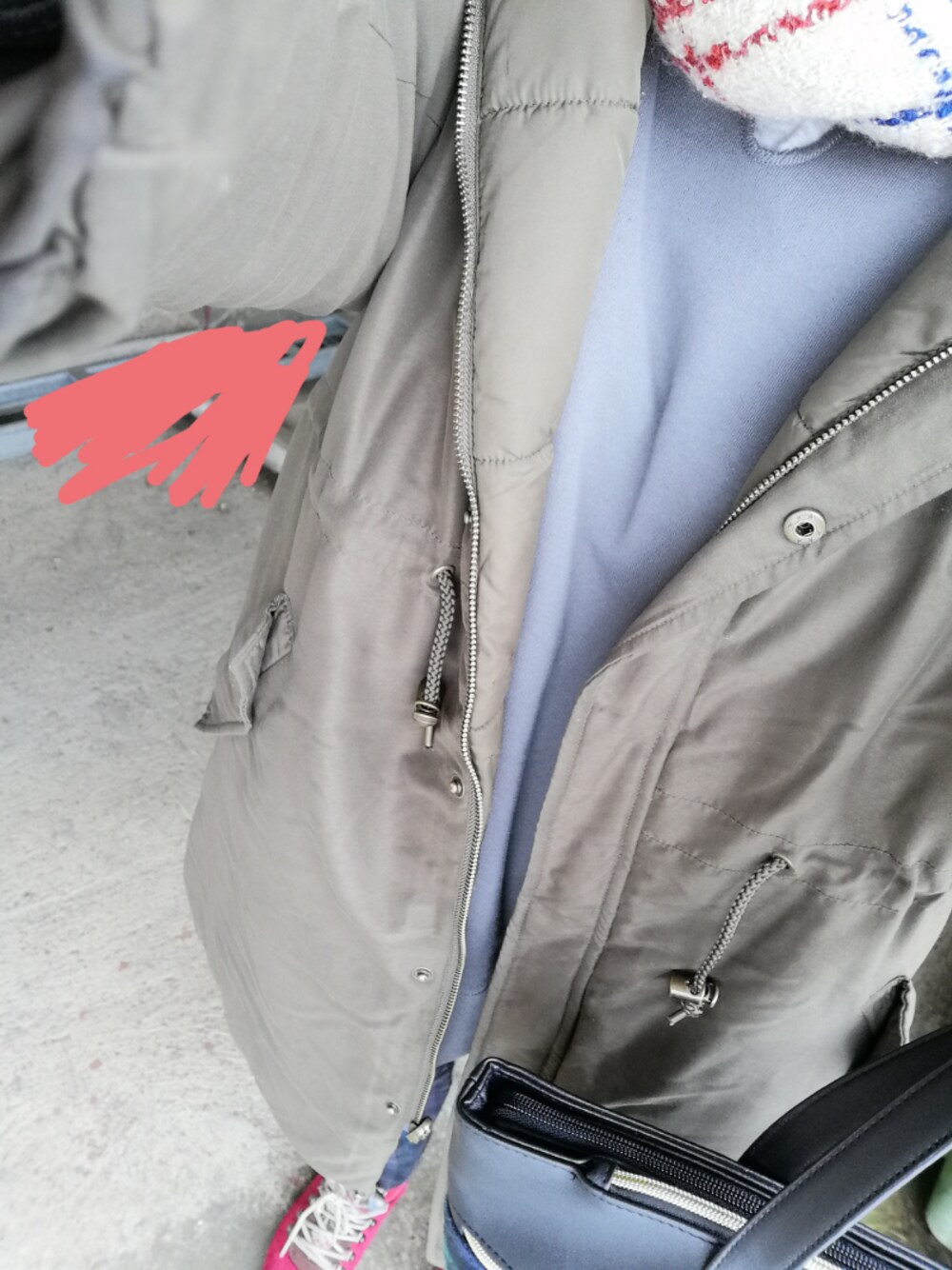 「雪、Samansa Mos2、寒い」｜「Samansa Mos2の裏毛キーネックプルオーバー（Tシャツ/カットソー、グレー系）」を使った、☆sachi0401☆さん（レディース・157cm）の冬コーディネートの1枚目の写真