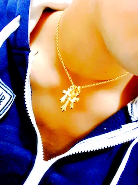 「トリプルクロスのアイテム（ネックレス、ゴールド系）」を使った、❶さん（メンズ・175cm）の冬コーディネート