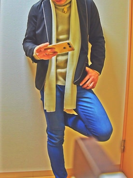 「no brand（ノーブランド）のアイテム（マフラー、ホワイト系）」を使った、❶さん（メンズ・175cm）の冬コーディネート