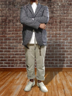 「nonnative（ノンネイティブ）のアイテム（チノパンツ）」を使った、tontonkakitonさん（メンズ・170cm）の秋コーディネート