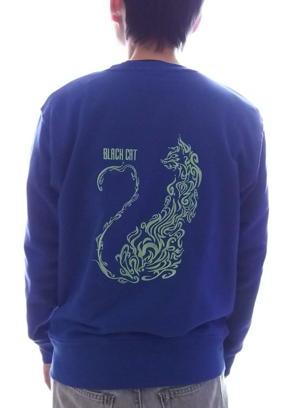 「ブルー、刺繍、spring、summer、green、スウエット、street、ネコ、オトナカジュアル、おしゃれさんと繋がりたい」｜「BLACKCATオリジナルスウエット（スウェット、ブルー系）」を使った、愛知　BLACKCATヒロさん（メンズ・168cm）の春コーディネートの1枚目の写真