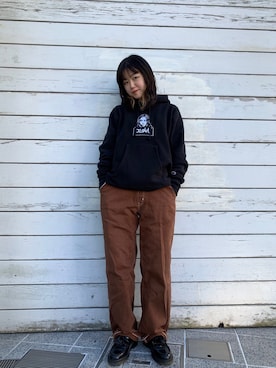 「X-girl（エックスガール）のWIDE TAPERED PANTS（その他パンツ）」を使った、高平舞菜さん（レディース・159cm）の秋コーディネート