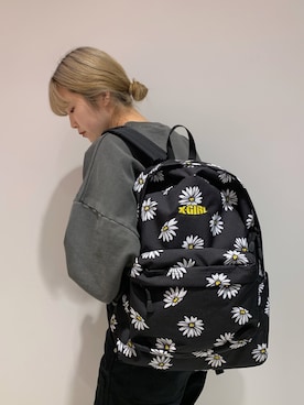 「新生活」｜「アイテム（スウェット）」を使った、高平舞菜さん（レディース・159cm）の冬コーディネート
