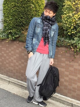 「アイテム（マフラー、ブルー系）」を使った、YUUKI.Fさん（メンズ・176cm）の冬コーディネート