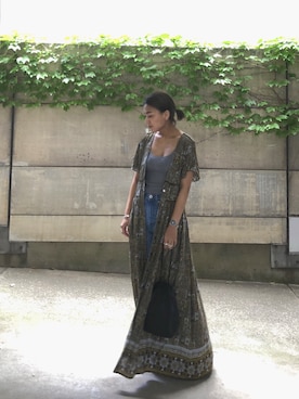 「アイテム（タンクトップ、ブルー系）」を使った、IKUMIさん（レディース・153cm）の春コーディネート