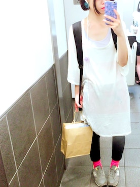 「アイテム（ブローチ/コサージュ、パープル系）」を使った、まいこはーんさん（レディース・159cm）の春コーディネート