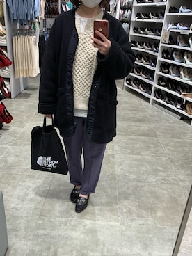 「UNIQLO（ユニクロ）のフリースノーカラーコート（その他アウター）」を使った、TOMOさん（レディース・162cm）の冬コーディネート