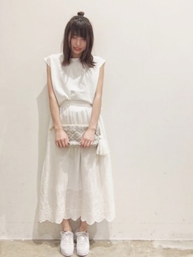「オールホワイト」｜「アイテム（財布/小物）」を使った、ﾂﾑｷﾞさん（レディース・161cm）の夏コーディネート