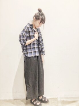 「ビッグシャツ」｜「アイテム（アクセサリー）」を使った、ﾂﾑｷﾞさん（レディース・161cm）の夏コーディネート