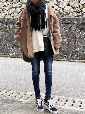 「AZUL by moussy（アズールバイマウジー）のA PERFECT DENIM COOL/A パーフェクトデニムクール（デニムパンツ）」を使った、moyooonnさん（レディース・152cm）の冬コーディネート