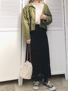 「NEUNA（ヌナ）のウエストゴムシアーニットロングスカート（スカート）」を使った、moyooonnさん（レディース・152cm）の冬コーディネート