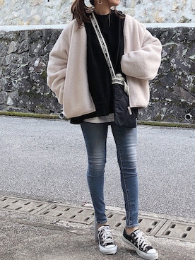 「AZUL by moussy（アズールバイマウジー）のA PERFECT DENIM COOL/A パーフェクトデニムクール（デニムパンツ）」を使った、moyooonnさん（レディース・152cm）の秋コーディネート