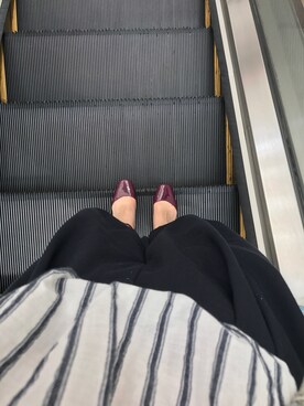 「CHARLES & KEITH（チャールズ & キース）のアイテム（その他シューズ、パープル系）」を使った、polkadotkonさん（レディース）の春コーディネート