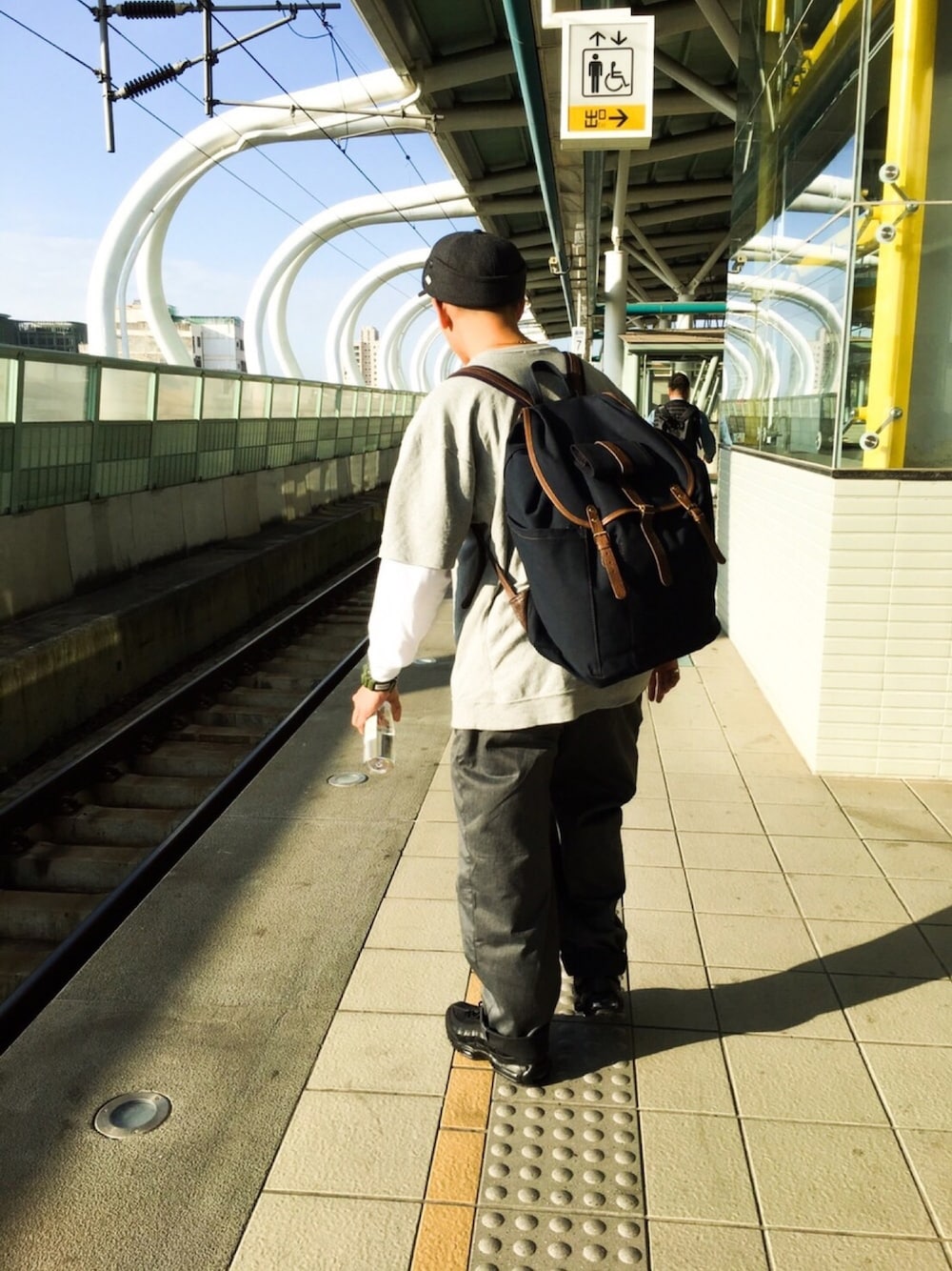 「vintage、Champion、BEAMS、beams surf sk8、airmax95、egg、WEARBOOKエントリー、nigelcabourn」｜「Nigel Cabournのアイテム（バックパック/リュック、ブルー系）」を使った、連思博（EggEgg)さん（メンズ・176cm）の冬コーディネートの1枚目の写真