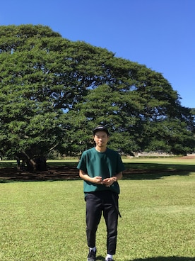 「soe（ソーイ）のアイテム（Tシャツ/カットソー）」を使った、村瀬達也さん（メンズ・170cm）の春コーディネート