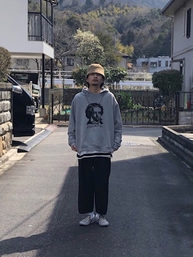 「YSTRDY's TMRRW（イエスタデイズトゥモロー）のアイテム（パーカー）」を使った、Takuyaさん（メンズ・176cm）の春コーディネート