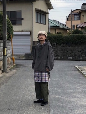 「YSTRDY's TMRRW（イエスタデイズトゥモロー）のアイテム（パーカー）」を使った、Takuyaさん（メンズ・176cm）の春コーディネート