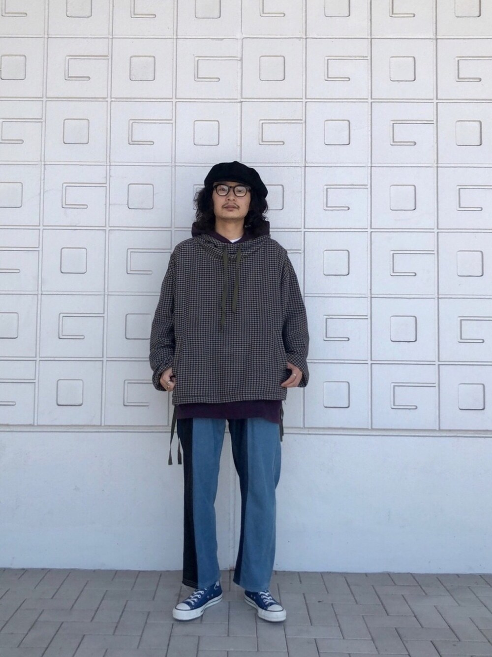 「ootd、レイヤードスタイル、Hender Scheme、キャスケット、YSTRDY's TMRRW、アノラックパーカー、aie、クレイジーパンツ、converse、allstar」｜「Hender SchemeのHender Scheme pigskin casquette (is-rc-cas)（キャスケット、ブラック系）」を使った、Takuyaさん（メンズ・176cm）の夏コーディネートの1枚目の写真