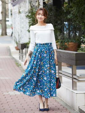「オフホワイト」｜「アイテム（その他トップス）」を使った、tocco closet_zozotownさん（レディース・166cm）の春コーディネート