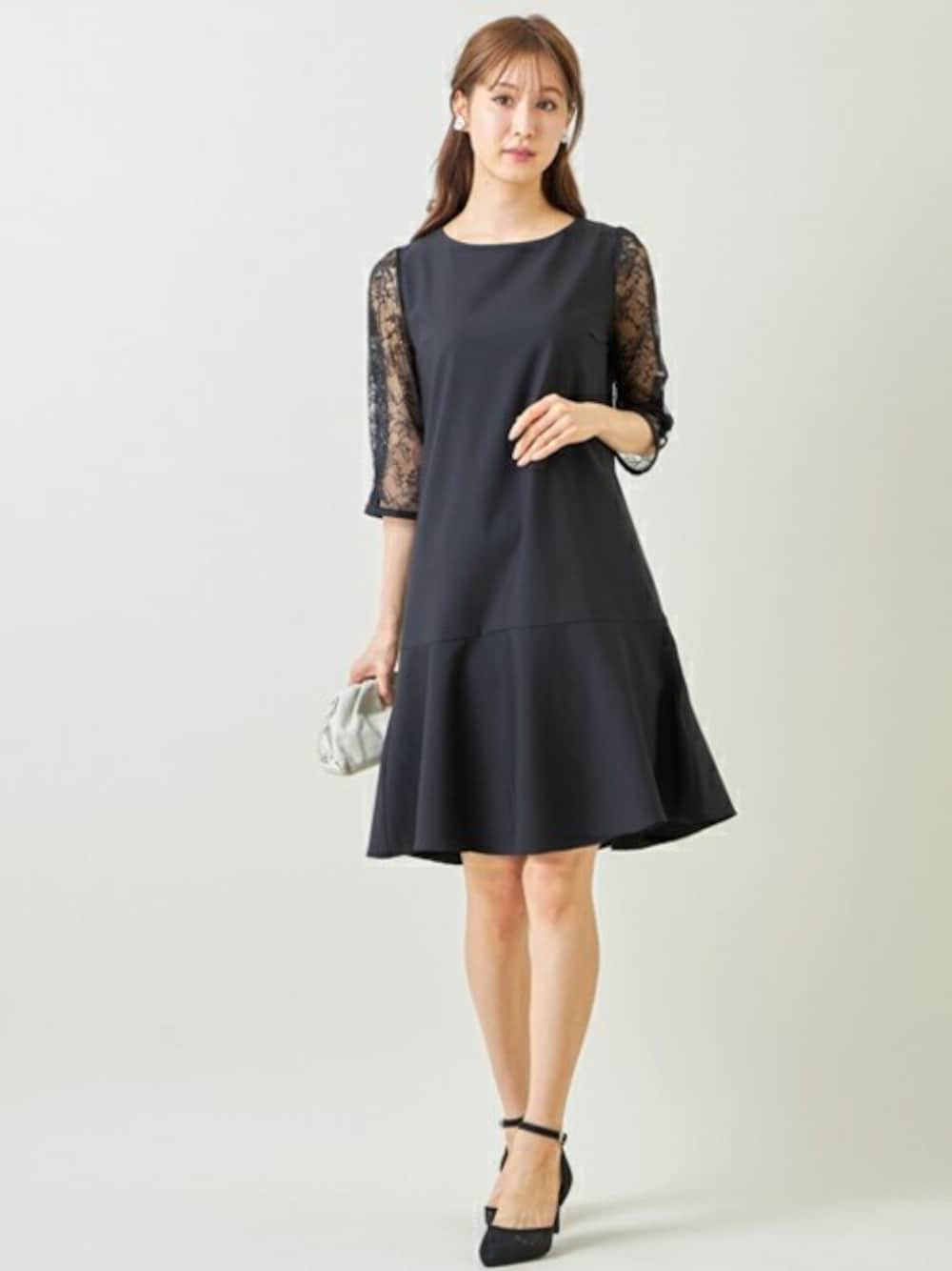 「ブラック、レース、プチプラ、フェミニン、オケージョン、春コーデ、入学式、tocco、大人かわいい、toccocloset」｜「tocco closetのフラワーレース切り替え裾フレアワンピース（ワンピース、ブラック系）」を使った、tocco closet_zozotownさん（レディース・169cm）の春コーディネートの1枚目の写真