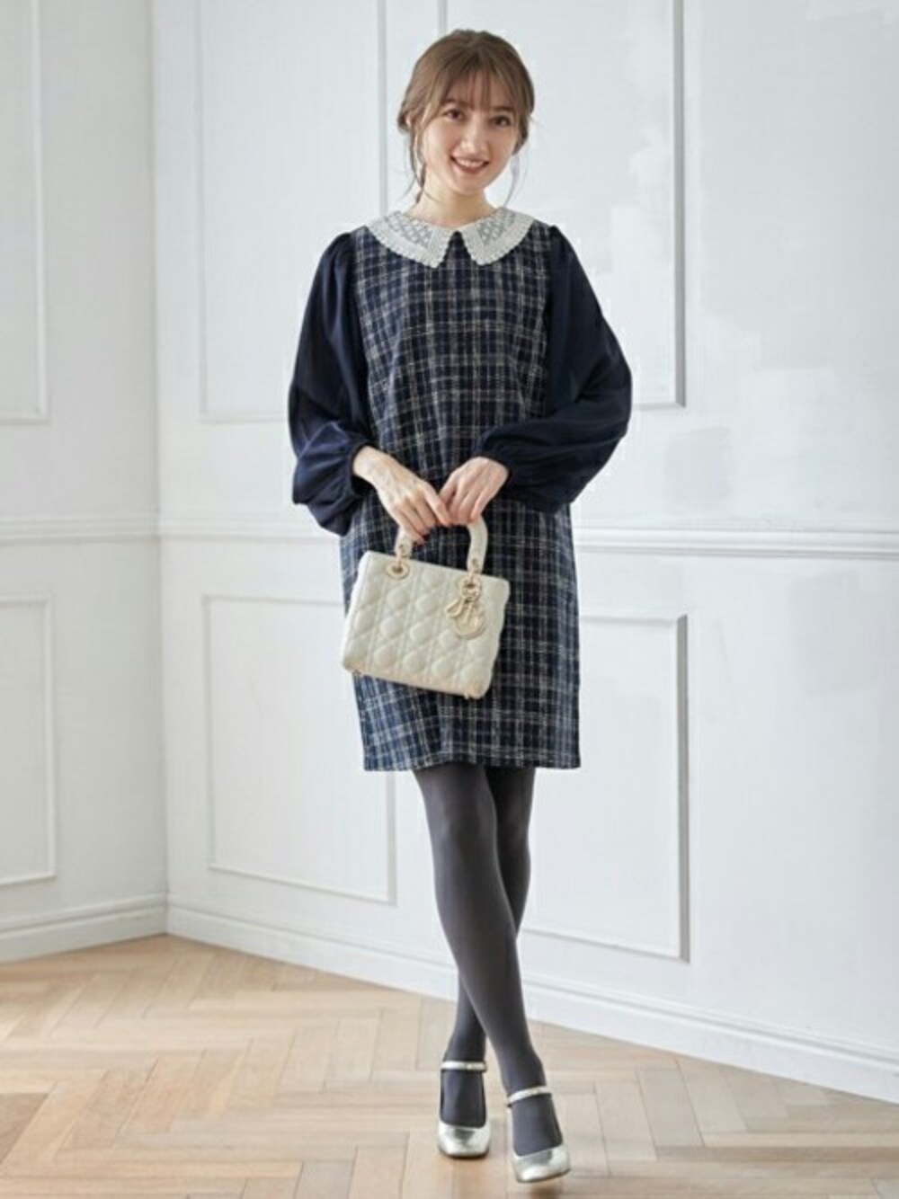 「チェック、クラシカル、レース、プチプラ、フェミニン、ミニワンピ、tocco、大人かわいい、秋コーデ、toccocloset」｜「tocco closetのレース襟付きチェックツイード切り替えワンピース（ワンピース、ブルー系）」を使った、tocco closet_zozotownさん（レディース・163cm）の秋コーディネートの1枚目の写真