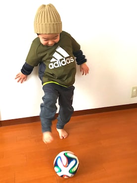 「サッカー」｜「アイテム（ニットキャップ/ビーニー）」を使った、Syuuuuuto さん（キッズ・90cm）の冬コーディネート