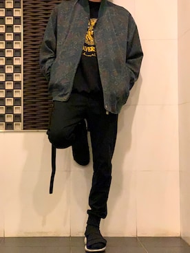 「Yves Saint Laurent（イヴサンローラン）のアイテム（ブルゾン）」を使った、笹森大樹さん（メンズ・172cm）の冬コーディネート
