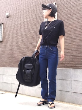 「Tシャツ×デニム」｜「アイテム（ビーチサンダル）」を使った、youkiさん（レディース・157cm）の夏コーディネート