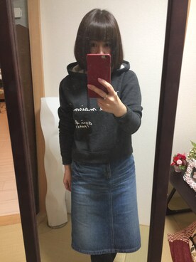 「URBAN RESEARCH（アーバンリサーチ）のアイテム（デニムスカート）」を使った、あやまろさん（レディース・164cm）の冬コーディネート