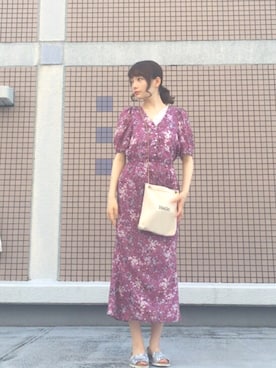 「グリッター」｜「アイテム（ワンピース）」を使った、Rieさん（レディース・162cm）の夏コーディネート