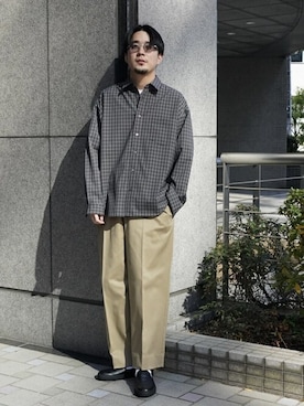「新作」｜「アイテム（チノパンツ）」を使った、小林陽平さん（メンズ・179cm）の冬コーディネート