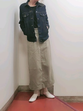 「春めきシューズ」｜「アイテム（デニムジャケット）」を使った、Tomoさん（レディース・158cm）の春コーディネート