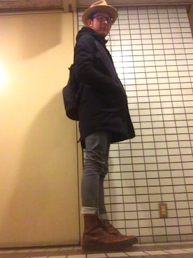 「CABANE de ZUCCa（カバンドズッカ）のアイテム（バッグ）」を使った、英麿さん（メンズ・183cm）の冬コーディネート