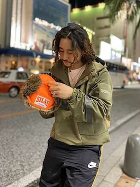 「ナイロンパーカー」｜「アイテム（その他アウター）」を使った、bskbckさん（メンズ・171cm）の秋コーディネート