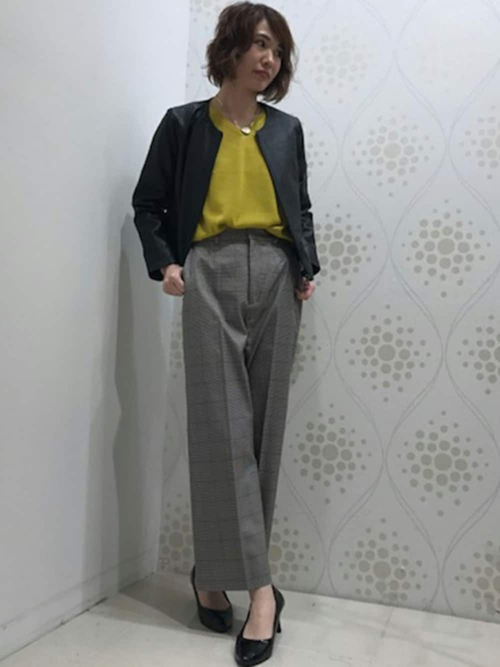 「ブルゾン、イエロー、かっこいい、カッコイイ女子」｜「LAUTREAMONTの【一部店舗限定】ＶＩＴＡ　ＤＲＡＰＥドルマンスリーブブルゾン（その他アウター、ブラック系）」を使った、LAUTREAMONT CO. ONLINE SHOP ZOZOTOWNさん（レディース・168cm）の秋コーディネートの1枚目の写真