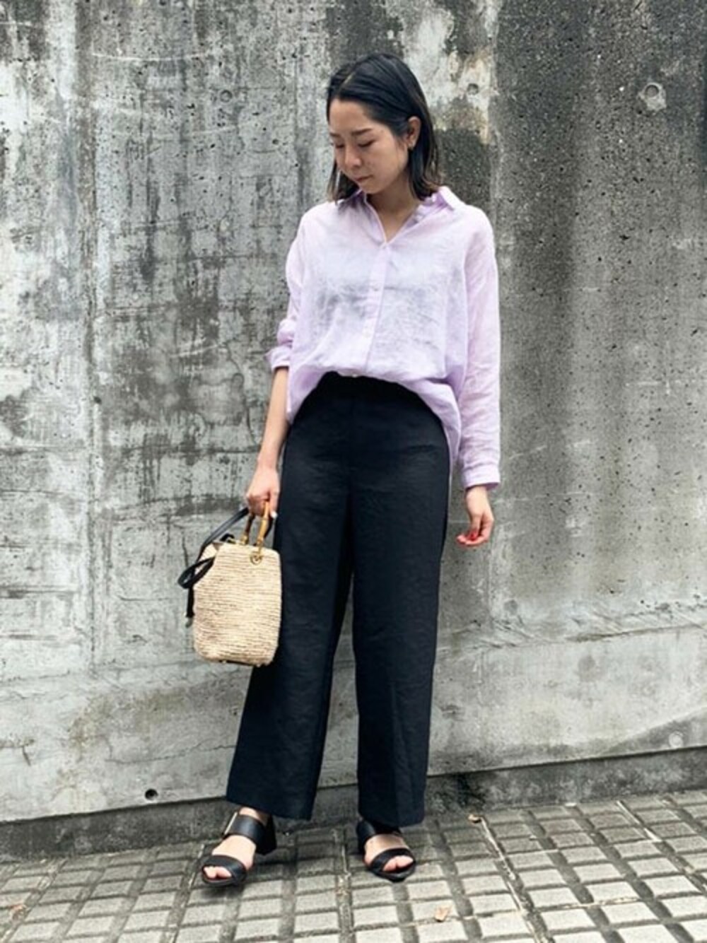 「大人カジュアル、ワイドパンツ、リネン、ストレッチ、カラーシャツ、出勤コーデ、オトナカジュアル、la.f...、オトナ女子、ラエフ」｜「la.f…のリネンゆったりカラーシャツ（シャツ/ブラウス、パープル系）」を使った、LAUTREAMONT CO. ONLINE SHOP ZOZOTOWNさん（レディース・160cm）の夏コーディネートの1枚目の写真