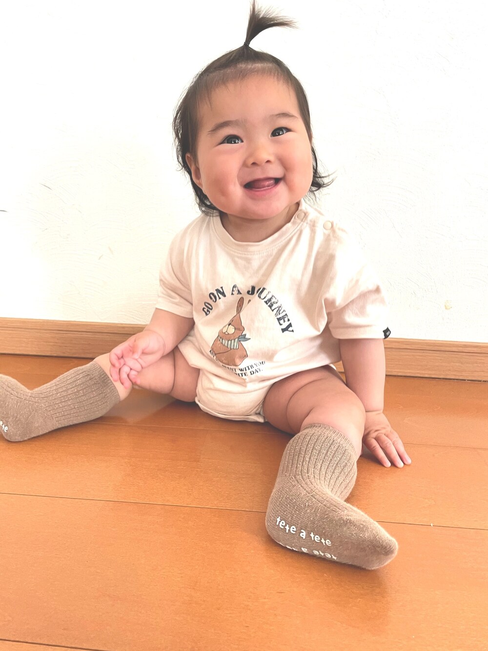 「Birthdayのアイテム（ロンパース、ベージュ系）」を使った、you.さん（キッズ・70cm）の夏コーディネートの1枚目の写真