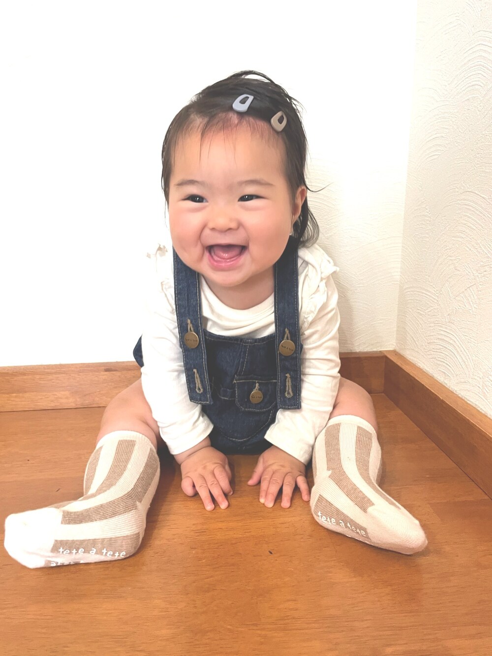 「babyGAPのアイテム（ロンパース、ベージュ系）」を使った、you.さん（キッズ・70cm）の夏コーディネートの1枚目の写真