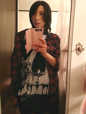 「HELL CAT PUNKS（ヘルキャットパンクス）のアイテム（トップス）」を使った、桜沢蘭さん（レディース・153cm）の秋コーディネート