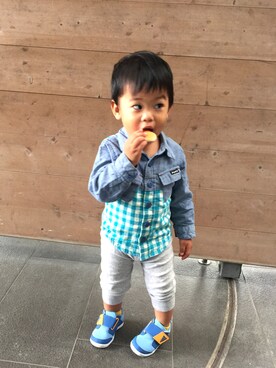 「Carter's（カーターズ）のアイテム（パンツ）」を使った、つばささん（キッズ・80cm）の秋コーディネート
