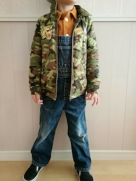 「Levi's（リーバイス）のアイテム（オールインワン・サロペット）」を使った、Lilyさん（キッズ・121cm）の冬コーディネート