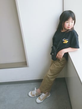「おんなのこコーデ」｜「アイテム（チノパンツ）」を使った、Lilyさん（キッズ・121cm）の春コーディネート