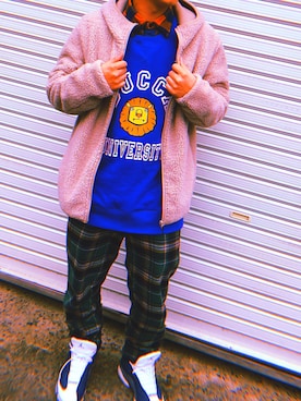 「BUCCA 44（ブッカフォーティーフォー）のアイテム（スウェット、ブルー系）」を使った、ミドリムシさん（メンズ）の冬コーディネート