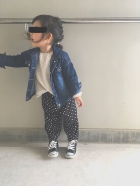 「90cm」｜「アイテム（デニムジャケット）」を使った、ちびがーるさん（キッズ・90cm）の春コーディネート
