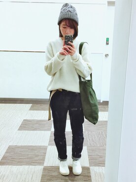 「UNIQLO（ユニクロ）のワッフルクルーネックセーター（長袖）（ニット/セーター、ホワイト系）」を使った、MOEさん（レディース・158cm）の秋コーディネート