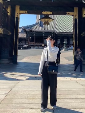 「ADAM ET ROPE'（アダムエロペ）のラウンドクロスボディーバッグ（ショルダーバッグ）」を使った、sakiさん（レディース・156cm）の秋コーディネート