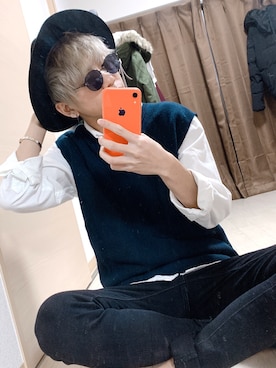 「LIDNM（リドム）のiSKOハイストレッチスキニー（デニムパンツ、ブラック系）」を使った、śhuさん（メンズ・173cm）の春コーディネート